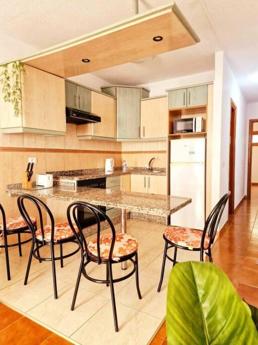 Comfortable Centrally Located Apartment Playa Feñabe Εξωτερικό φωτογραφία